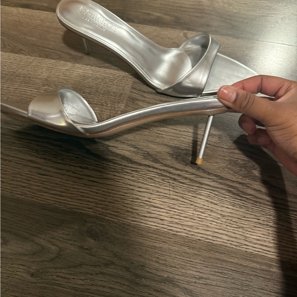 La Femme Silver Heels - Picture 4 of 4